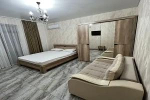 Semeynyy nomer komfort Apartments, Alakhadzi