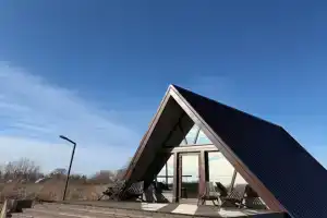 Treugolnyy dom Cottage, Velikiy Novgorod