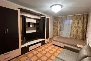 Komfortnaya v tsentre goroda ryadom s GazpromDobycha Apartments