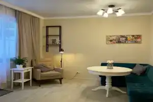 Uyutnaya bolshaya s patio na beregu morya Apartments, Novorossijsk