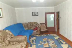 Dvuhkomnatnaya v tihom rayone, ryadom s rekoy Kama Apartments, Chistopol