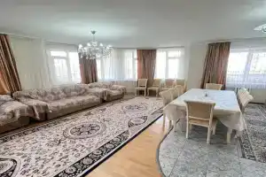 Tryoshka na konechnom Avangarda Apartments, Atyrau