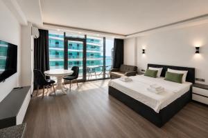 Uluchshennaya studiya u samogo morya, Batumi View Apartments