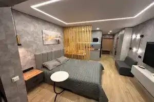 Uyutnaya s dizaynerskim remontom Apartments