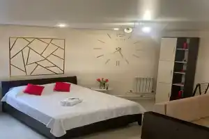 Studiya Apartments