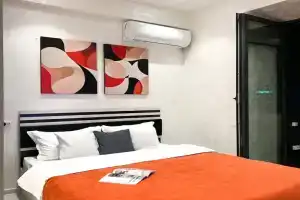 Uyutnaya dizaynerskaya studiya s panoramnym vidom na tsentra Apartments, Tashkent