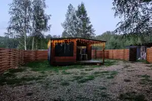 Uyutnyy domik s vidom na les, na ozere Uvildy Cottage