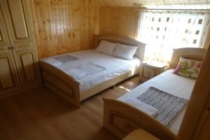 Tryohmestnyy nomer standart Apartments, Alakhadzi