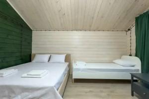 Tryohmestnyy nomer standart Cottage, Alakhadzi