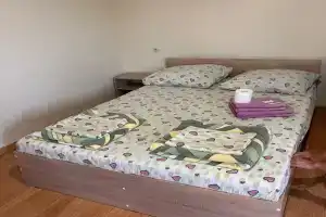 Semeynyy nomer na vtorom etazhe v kottedzhe Apartments, Novyjj Afon