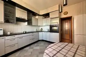 v tsentre goroda so vsemi udobstvami Apartments, Lobnya