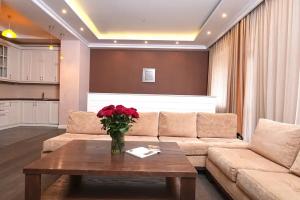 Semeynye apartamenty s vidom na goru Ararat, Yerevan