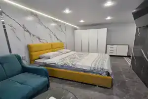 Novaya v tsentre s vodoy Apartments, Donetsk