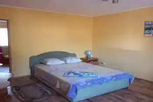 Dvuhkomnatnyy nomer Apartments, Berdyansk