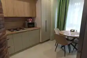 Uyutnaya v novom dome Apartments, Mariupol