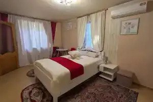 Uyutnaya v tsentre goroda Apartments, Donetsk