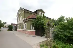 Dom dlya bolshoy kompanii Cottage, Velikiy Novgorod
