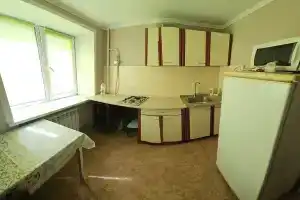 Odnakomnatnaya v tsentre goroda Apartments, Mariupol