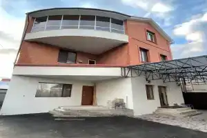 Chastnyy dom s saunoy Cottage, Samara