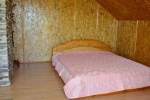 Dvuhmestnyy nomer s 1 krovatyu no4 Apartments, Kursk