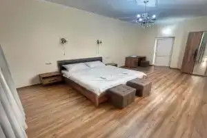 Semeynyy nomer lyuks Apartments