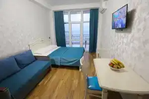 Studiya s vidom na more v 20 metrah ot berega Apartments, Izbarbash