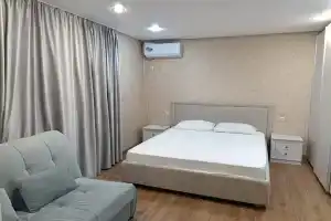 Uyutnaya komnata so svoey kuhney Apartments, Adler