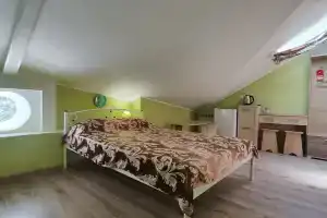 Kompaktnyy i uyutnyy nomer dlya dvoih ili odnogo gostya Apartments, Berdyansk