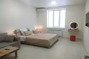 Evro-dvushka u naberezhnoy i plyazha Briz Apartments, Derbent