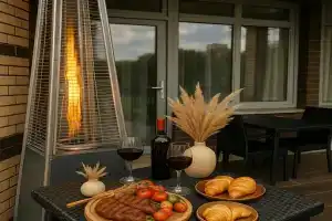 Uyutnaya studiya na beregu reki so svoey terrasoy i zhivopisnym vidom Apartments, Troitsk