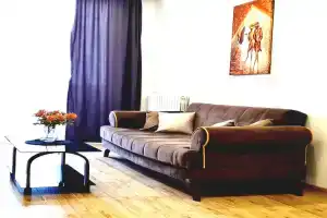 Apartamenty 2-komnatnye s kuhney i otopleniem, vid na more i gory, Batumi