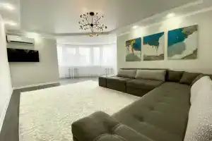 2-komnatnaya v novom ZhK Apartments, Uralsk
