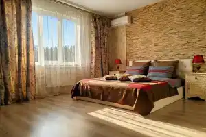 Apartamenty v vostochnom stile u lesa i ozera, Podolsk