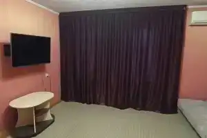 1-komnatnaya Apartments, Roslavl