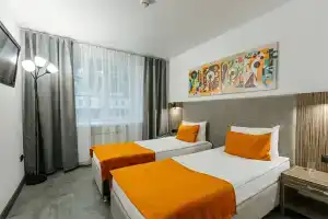 Dvuhmestnyy nomer s 2 otdelnymi krovatyami standart Apartments, Dzerzhinsk