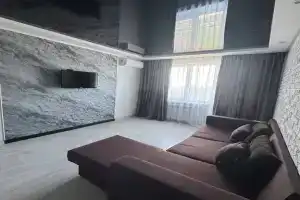 s evro remontom Apartments, Mariupol