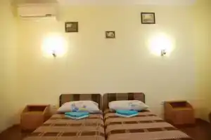 Chetyryohmestnyy nomer standart Apartments, Berdyansk