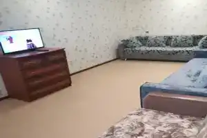 Prostornaya vozle aeroporta Apartments, Ob'