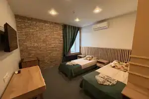 Dvuhmestnyy nomer s 2 otdelnymi krovatyami uluchshennyy no4 Apartments, Frjasino