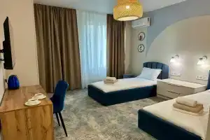 Dvuhmestnyy nomer s 2 otdelnymi krovatyami standart Apartments, Candripsh