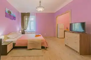 Guest House on Marata 28