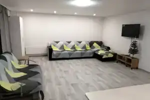 Uyutnaya 3h komnatnaya v tsentre goroda dlya semeynogo prozhivaniya Apartments