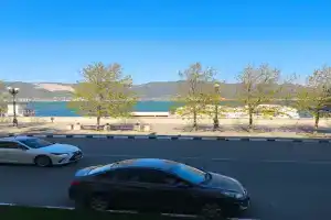 na pervoy linii ot morya Apartments, Novorossijsk