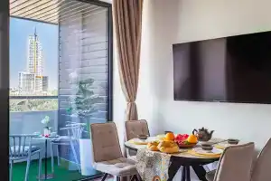 Lyuksovaya v tsentrea s vidom na Siti Apartments, Tashkent