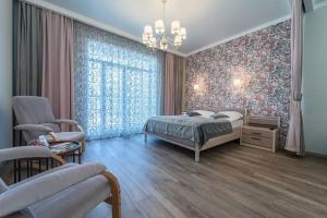 Melani Apartments, Shatilki