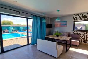 Chetyryohmestnyy nomer standart Cottage, Balakovo