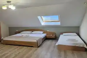 Chetyryohmestnyy nomer standart Apartments, Berdyansk