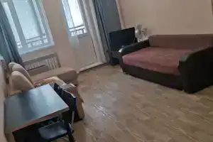 Studiya ryadom s aeroportom Apartments, Ob'
