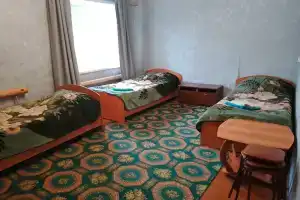 Tryohmestnyy nomer ekonom Apartments, Kirillov