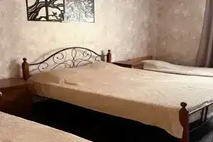 Chetyryohmestnyy nomer standart Apartments, Candripsh